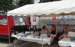 le stand des becs sucrés... tiens, bizarre, toujours les mêmes !